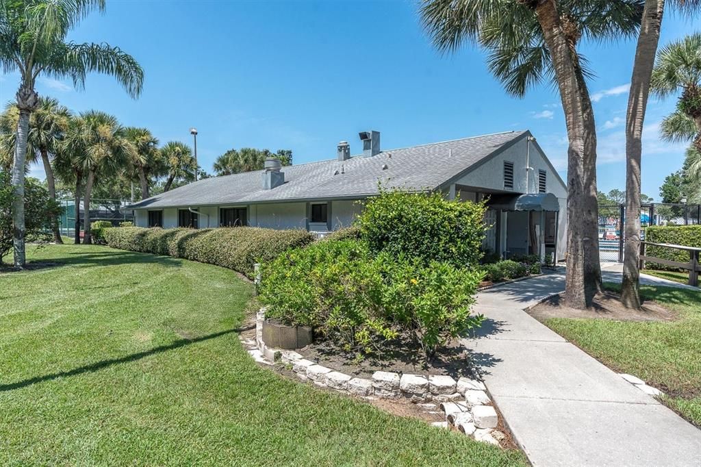 На продажу: $239,900 (3 спален, 2 ванн, 1396 Квадратных фут)