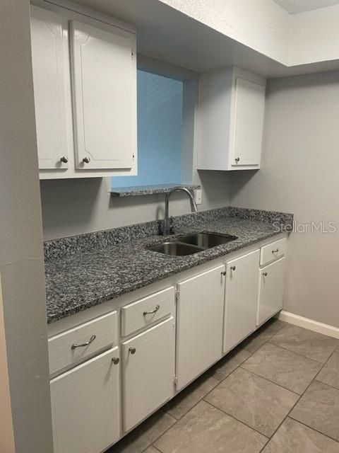 For Rent: $1,250 (1 beds, 1 baths, 770 Square Feet)