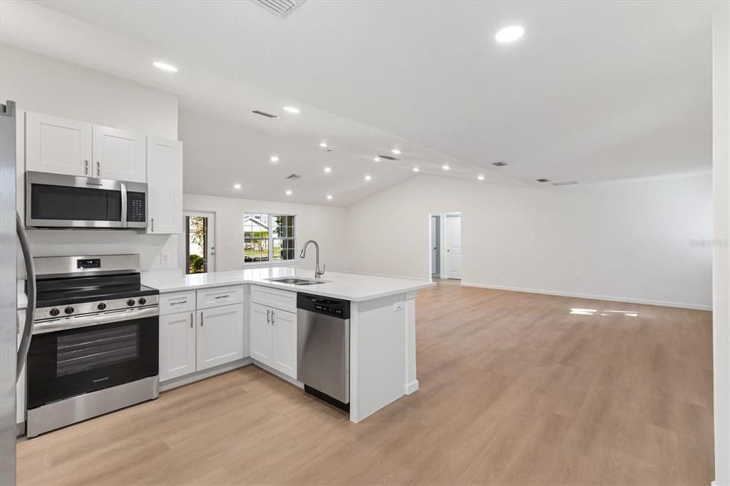 For Sale: $525,000 (4 beds, 3 baths, 3068 Square Feet)