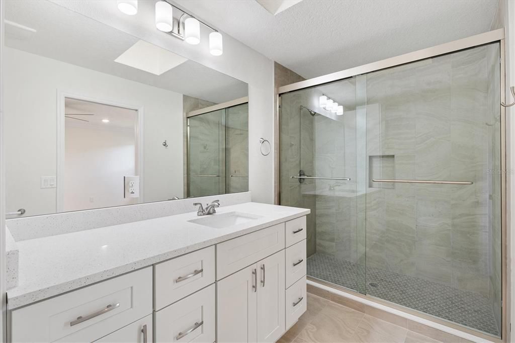 For Sale: $500,000 (4 beds, 3 baths, 3068 Square Feet)