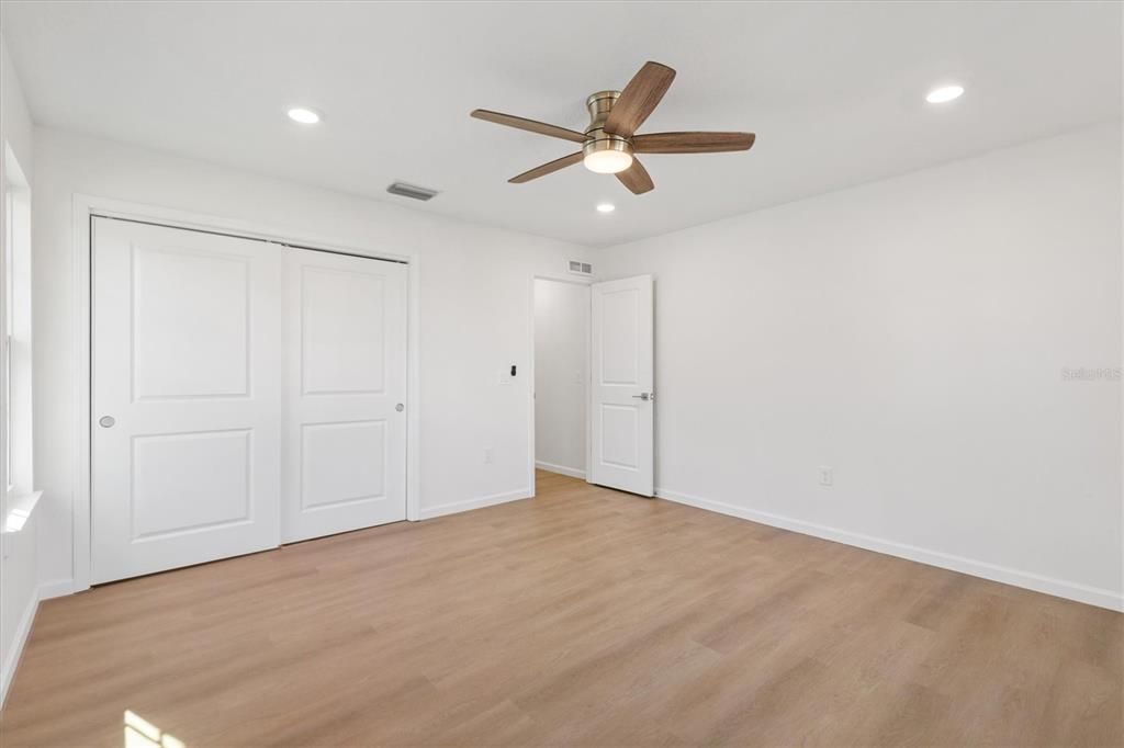 For Sale: $525,000 (4 beds, 3 baths, 3068 Square Feet)