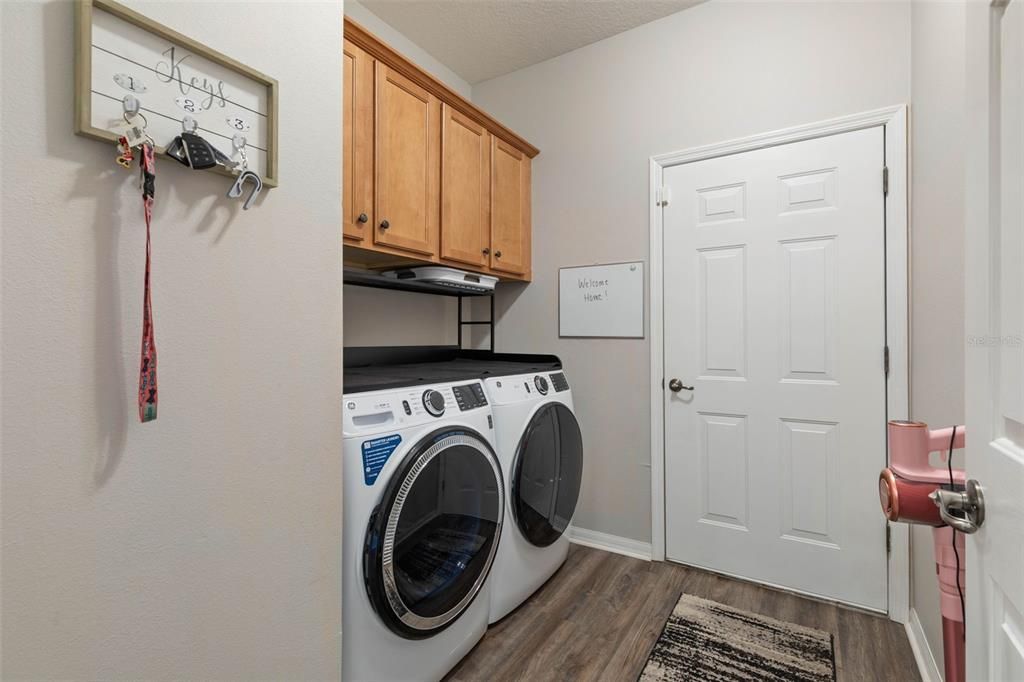 待售: $499,000 (3 贝兹, 2 浴室, 1945 平方英尺)