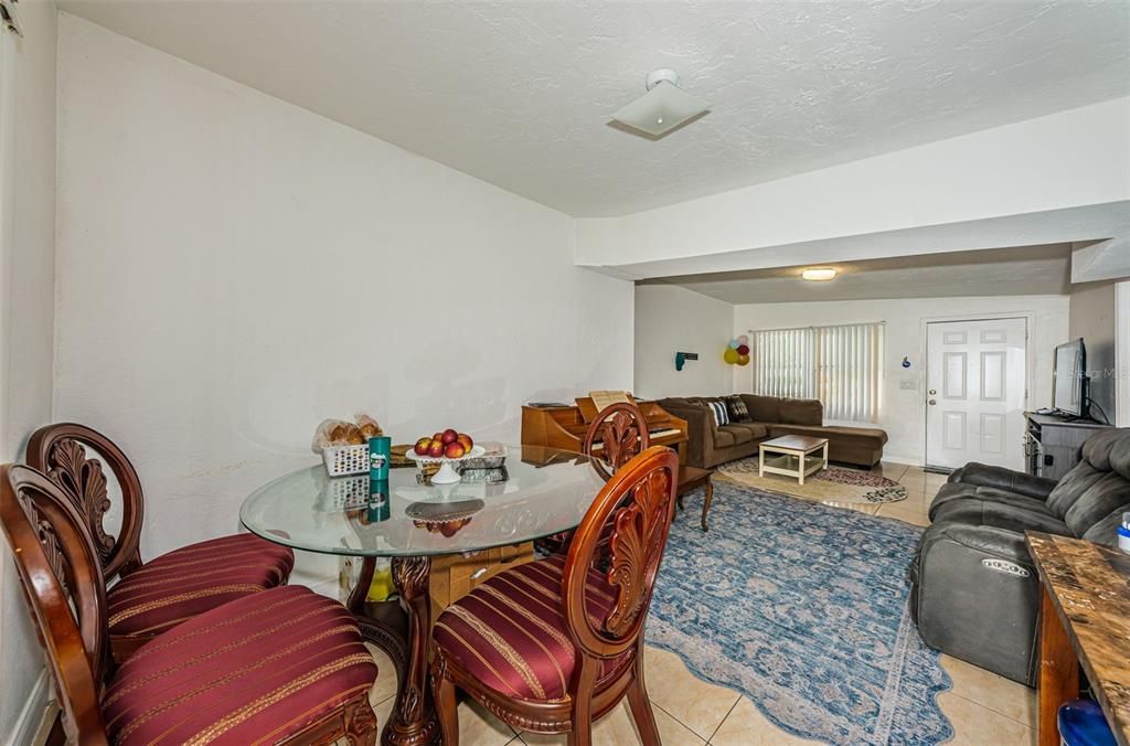 待售: $309,900 (3 贝兹, 2 浴室, 1116 平方英尺)