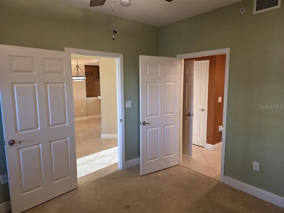 待售: $510,000 (2 贝兹, 2 浴室, 1700 平方英尺)