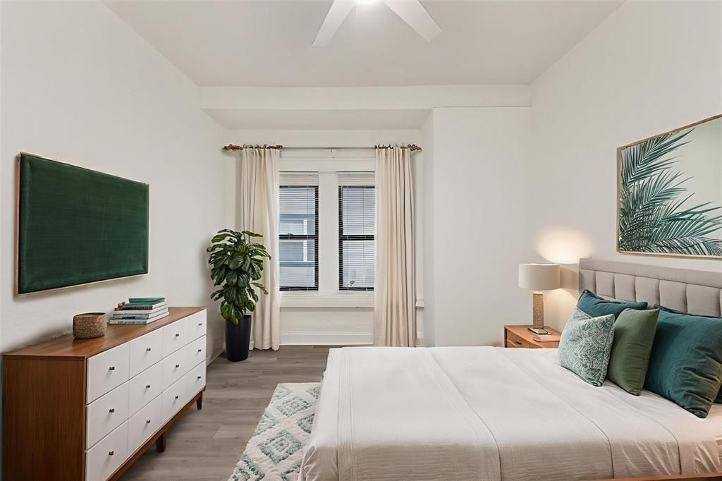 For Sale: $490,000 (5 beds, 0 baths, 1501 Square Feet)