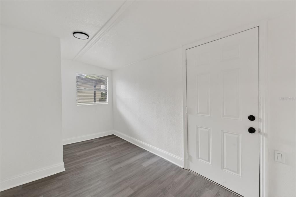 For Sale: $490,000 (5 beds, 0 baths, 1501 Square Feet)