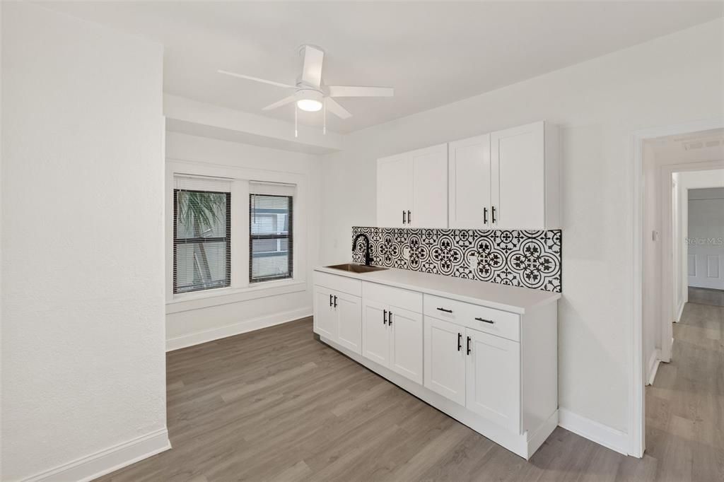 For Sale: $490,000 (5 beds, 0 baths, 1501 Square Feet)