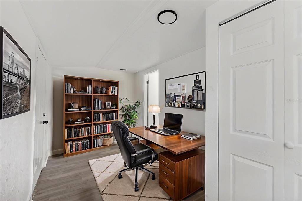 For Sale: $490,000 (5 beds, 0 baths, 1501 Square Feet)