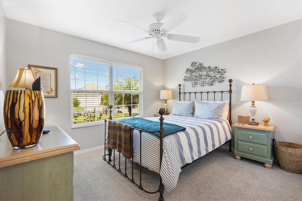 待售: $395,000 (3 贝兹, 2 浴室, 1644 平方英尺)