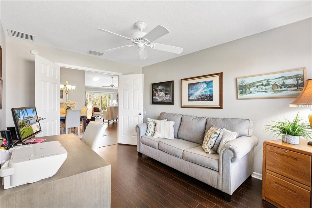 待售: $395,000 (3 贝兹, 2 浴室, 1644 平方英尺)