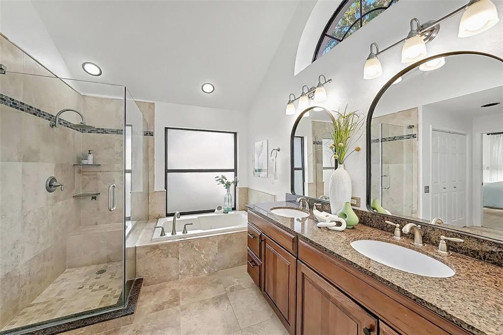 For Sale: $850,000 (4 beds, 2 baths, 2566 Square Feet)