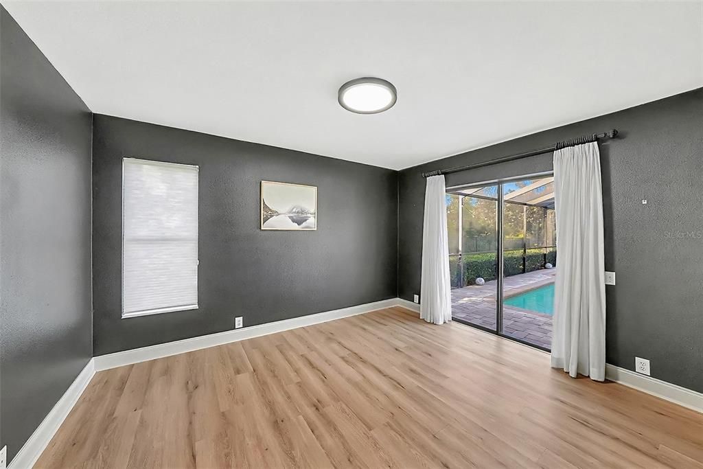 For Sale: $850,000 (4 beds, 2 baths, 2566 Square Feet)