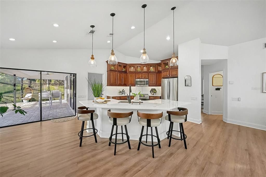 For Sale: $850,000 (4 beds, 2 baths, 2566 Square Feet)