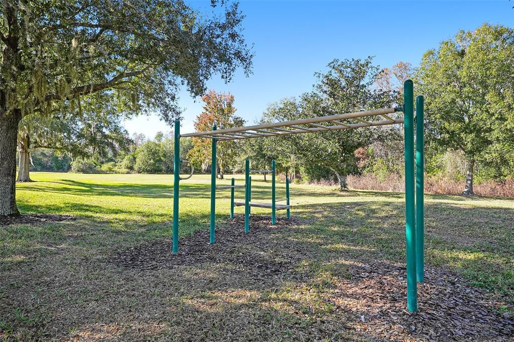 For Sale: $850,000 (4 beds, 2 baths, 2566 Square Feet)