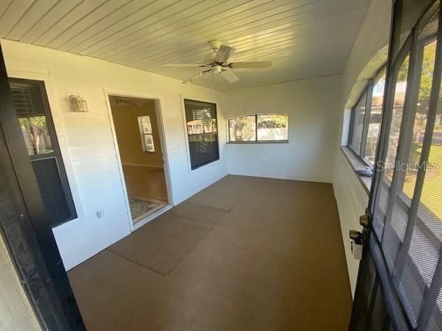 For Rent: $1,450 (2 beds, 2 baths, 889 Square Feet)