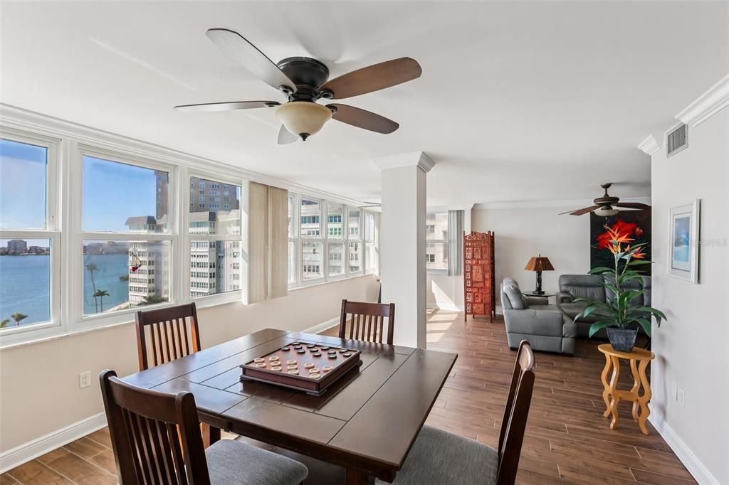 На продажу: $355,000 (2 спален, 2 ванн, 1605 Квадратных фут)