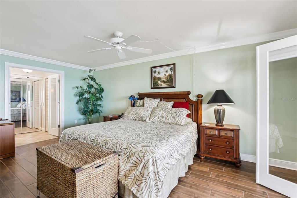 На продажу: $355,000 (2 спален, 2 ванн, 1605 Квадратных фут)