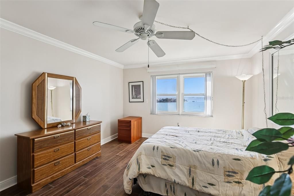 На продажу: $355,000 (2 спален, 2 ванн, 1605 Квадратных фут)