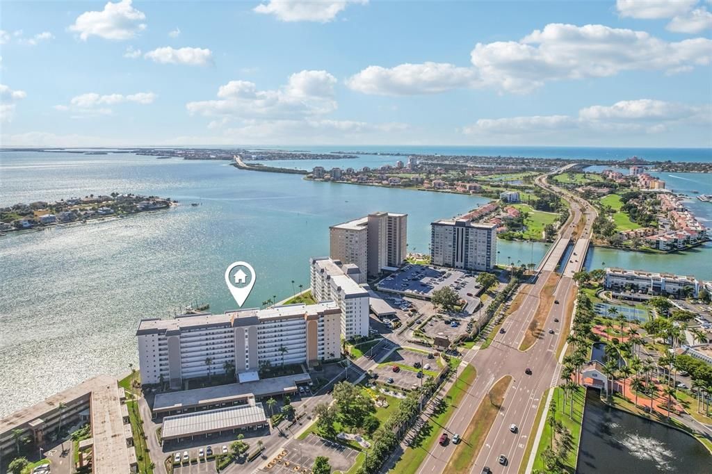 На продажу: $355,000 (2 спален, 2 ванн, 1605 Квадратных фут)