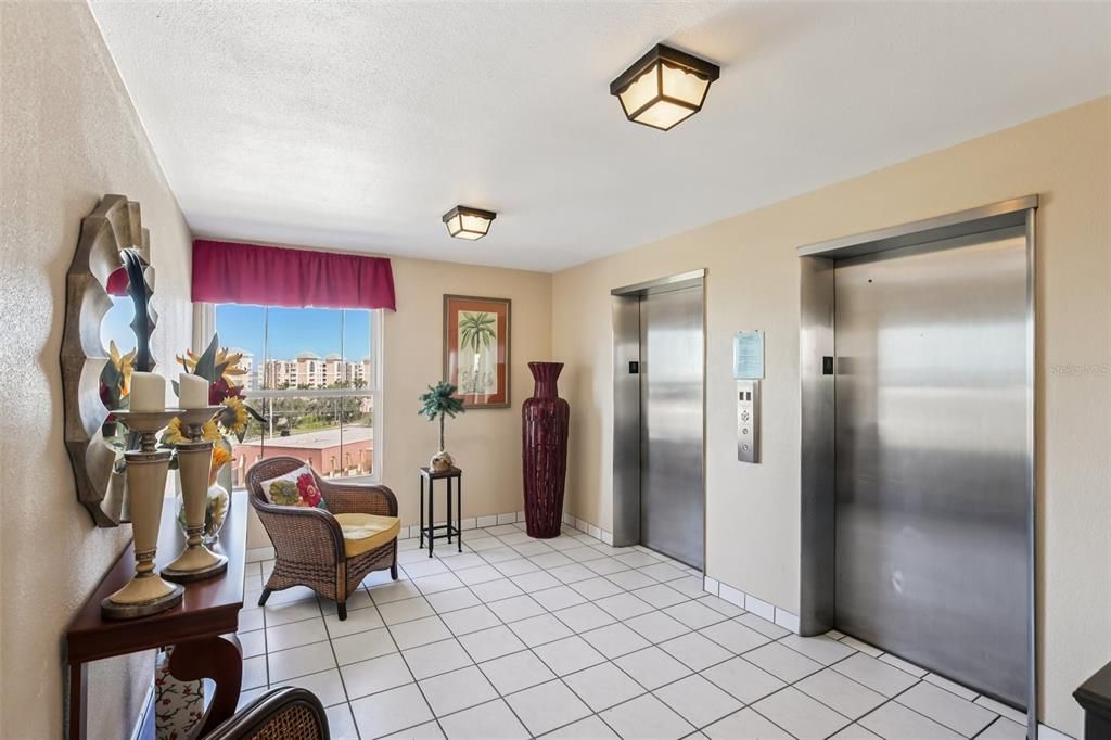 На продажу: $355,000 (2 спален, 2 ванн, 1605 Квадратных фут)