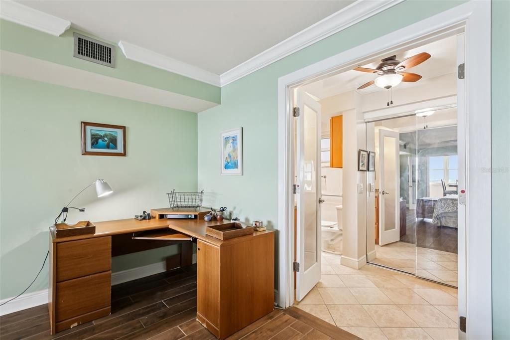 На продажу: $355,000 (2 спален, 2 ванн, 1605 Квадратных фут)