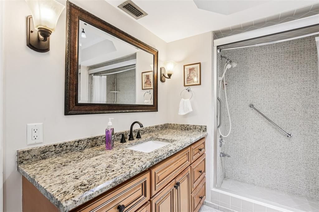 На продажу: $355,000 (2 спален, 2 ванн, 1605 Квадратных фут)