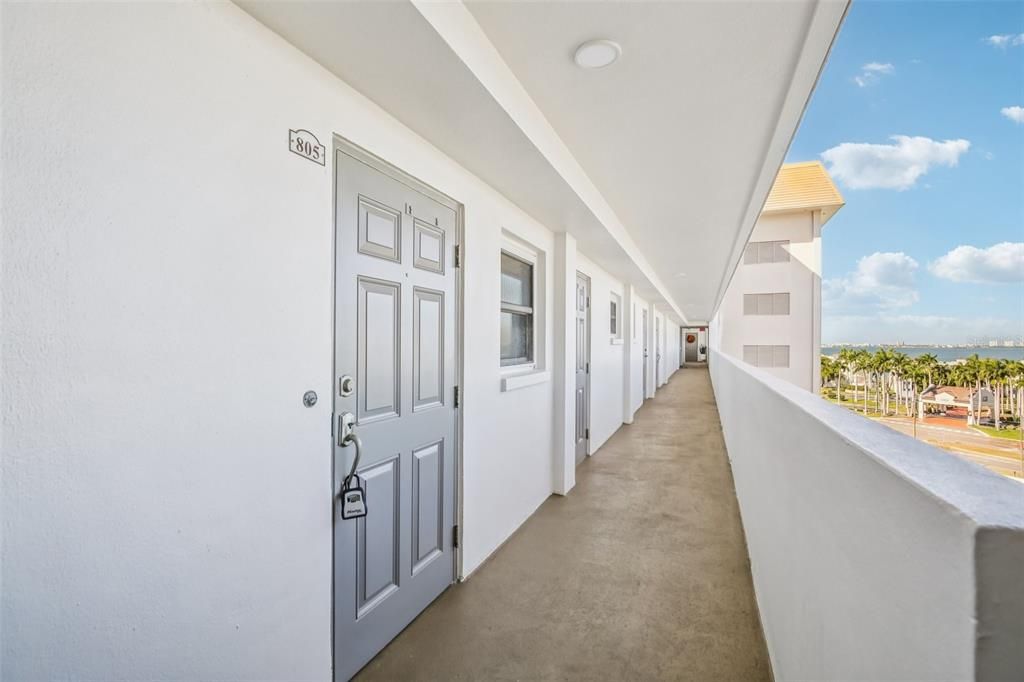 На продажу: $355,000 (2 спален, 2 ванн, 1605 Квадратных фут)