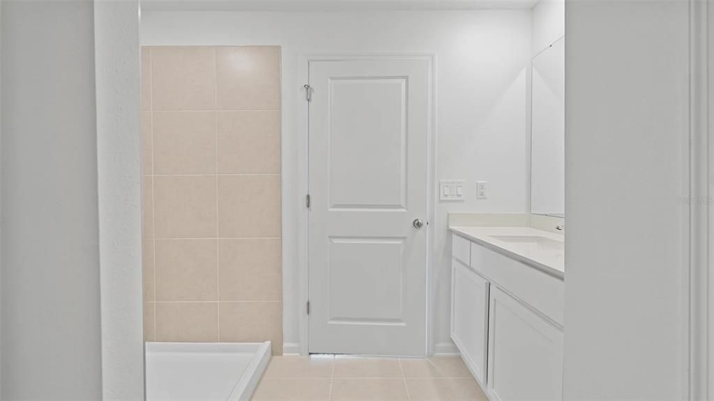 待售: $280,000 (3 贝兹, 2 浴室, 1824 平方英尺)