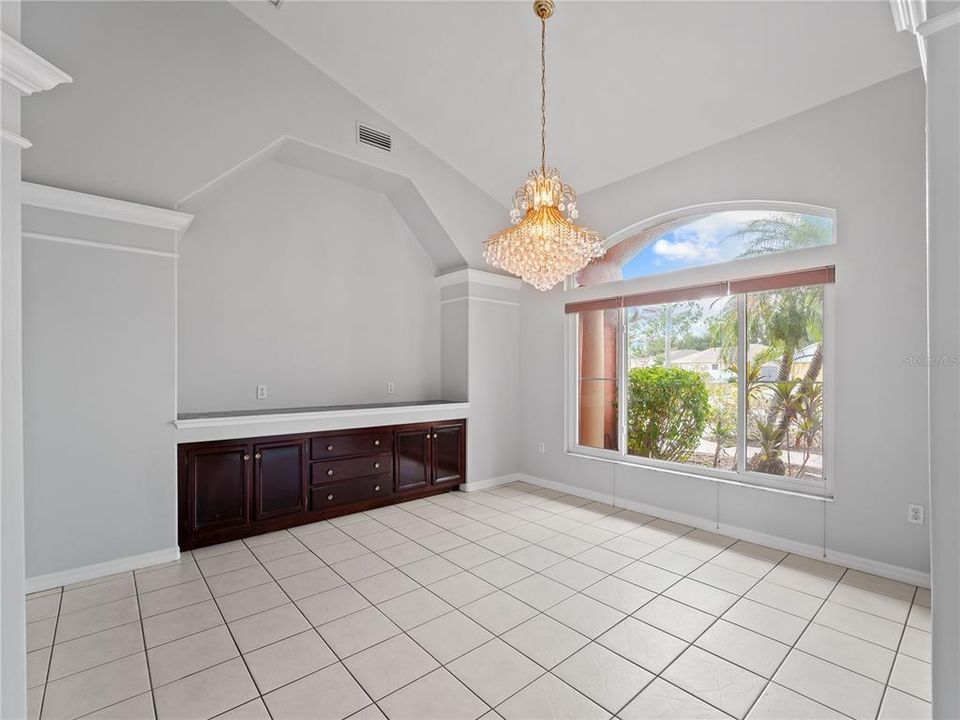 待售: $499,000 (3 贝兹, 2 浴室, 2084 平方英尺)