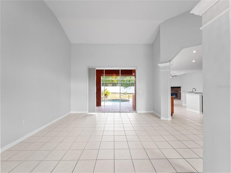 待售: $499,000 (3 贝兹, 2 浴室, 2084 平方英尺)