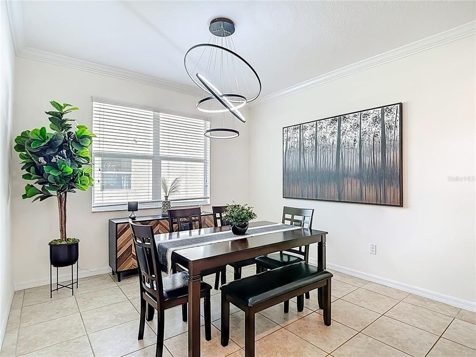 For Sale: $500,000 (4 beds, 3 baths, 2293 Square Feet)