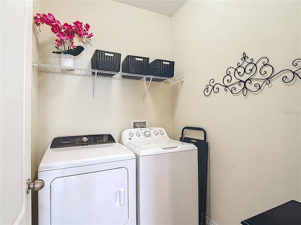 For Sale: $500,000 (4 beds, 3 baths, 2293 Square Feet)