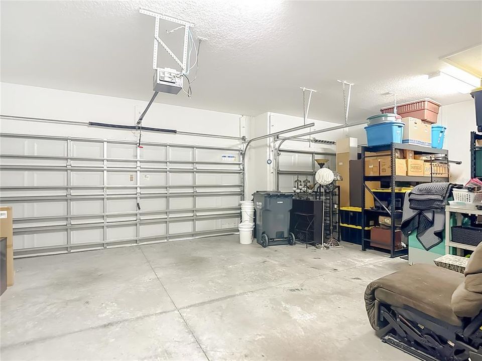 For Sale: $500,000 (4 beds, 3 baths, 2293 Square Feet)