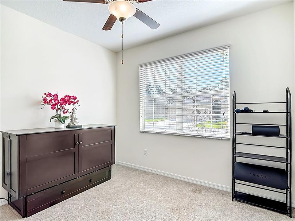 For Sale: $500,000 (4 beds, 3 baths, 2293 Square Feet)