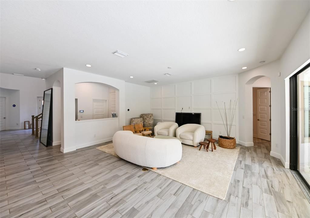 На продажу: $1,020,000 (5 спален, 4 ванн, 4218 Квадратных фут)