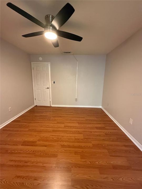 For Rent: $1,075 (1 beds, 1 baths, 493 Square Feet)