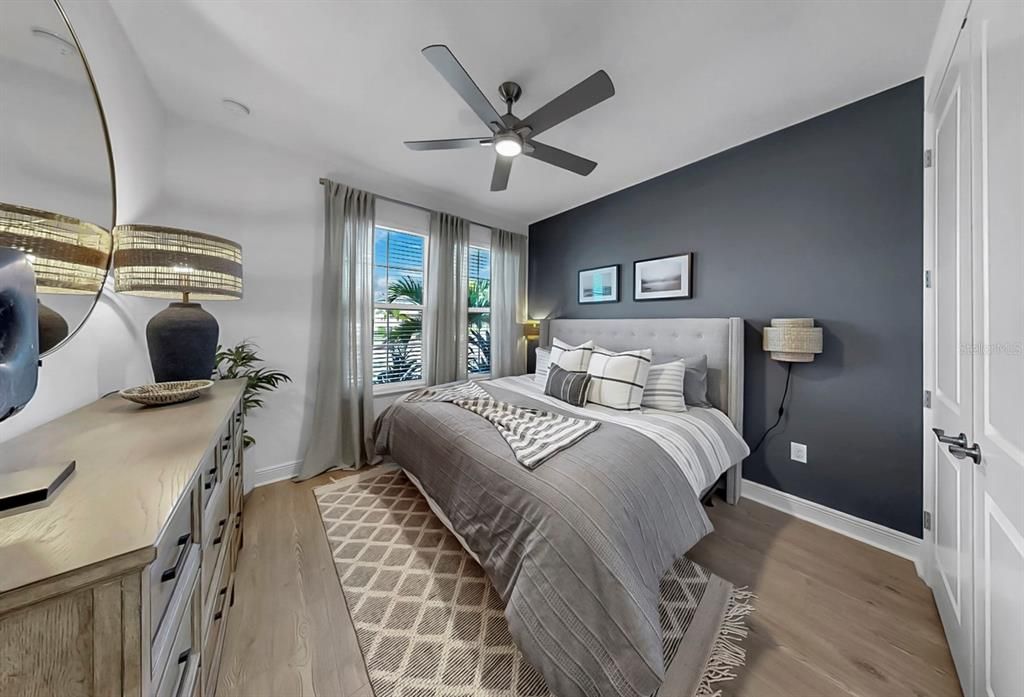 For Sale: $800,000 (4 beds, 4 baths, 2943 Square Feet)