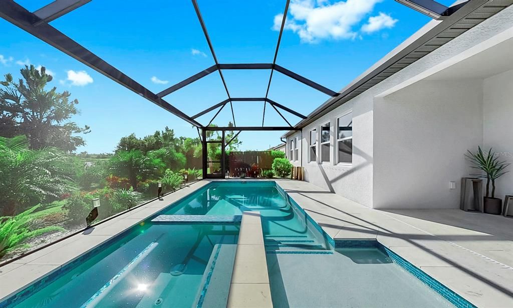 For Sale: $800,000 (4 beds, 4 baths, 2943 Square Feet)