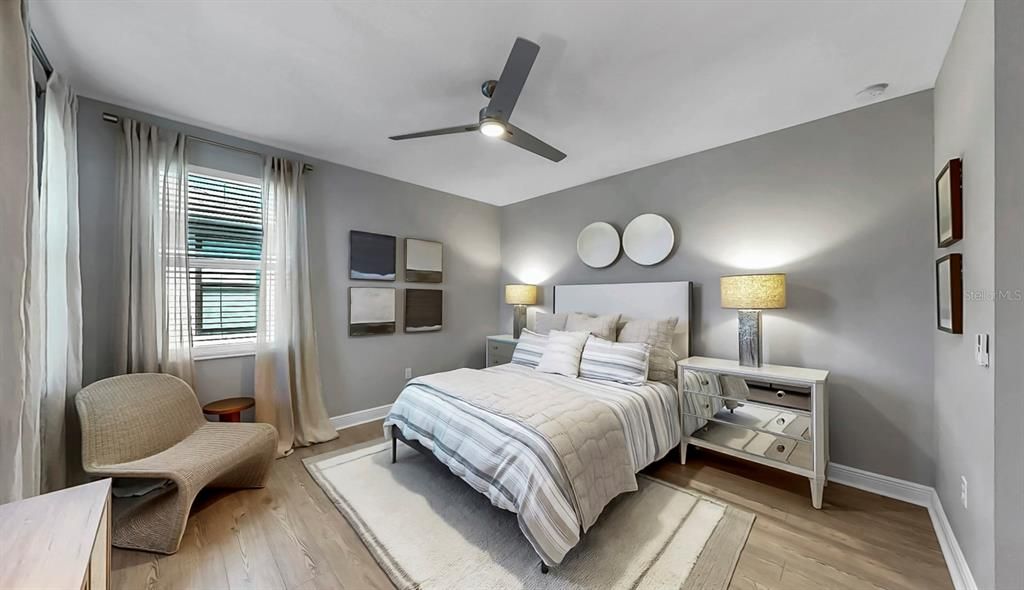 For Sale: $800,000 (4 beds, 4 baths, 2943 Square Feet)