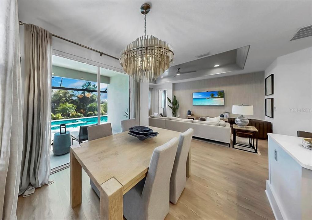 For Sale: $800,000 (4 beds, 4 baths, 2943 Square Feet)