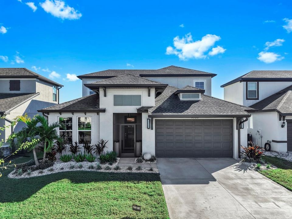 For Sale: $800,000 (4 beds, 4 baths, 2943 Square Feet)