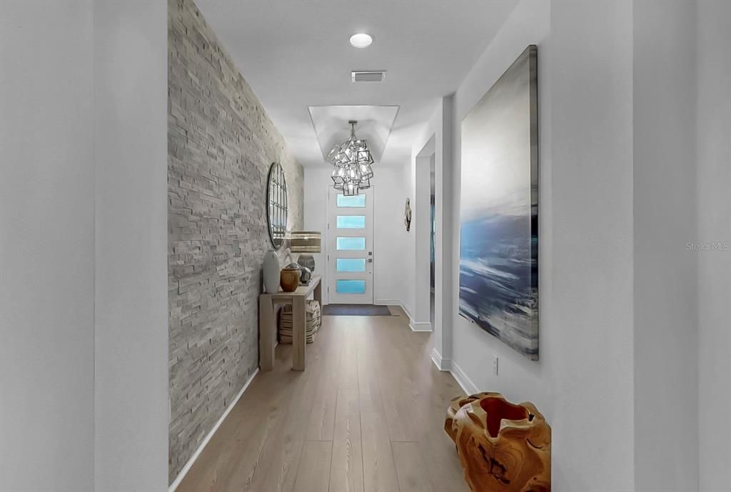 For Sale: $800,000 (4 beds, 4 baths, 2943 Square Feet)