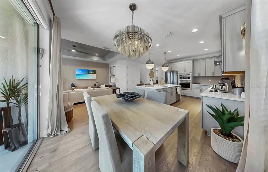 For Sale: $800,000 (4 beds, 4 baths, 2943 Square Feet)