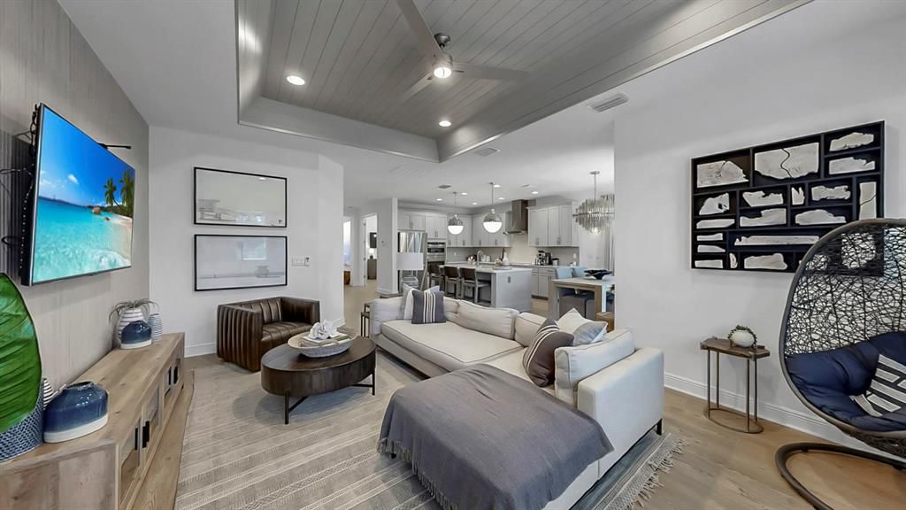 For Sale: $800,000 (4 beds, 4 baths, 2943 Square Feet)