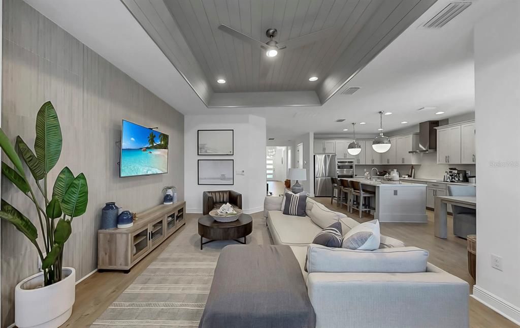 For Sale: $800,000 (4 beds, 4 baths, 2943 Square Feet)