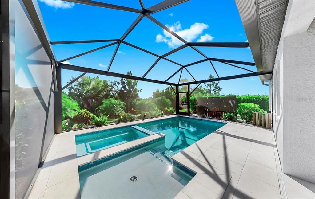 For Sale: $800,000 (4 beds, 4 baths, 2943 Square Feet)