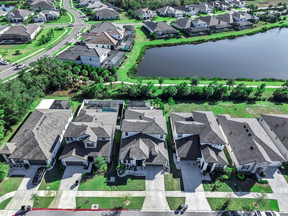 For Sale: $800,000 (4 beds, 4 baths, 2943 Square Feet)