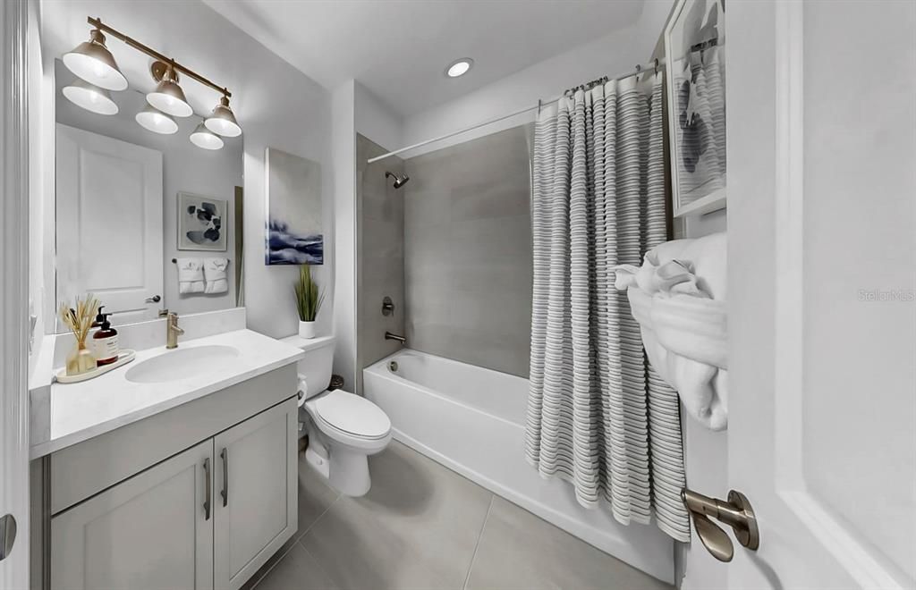 For Sale: $800,000 (4 beds, 4 baths, 2943 Square Feet)