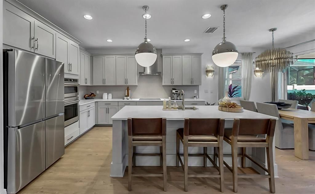 For Sale: $800,000 (4 beds, 4 baths, 2943 Square Feet)