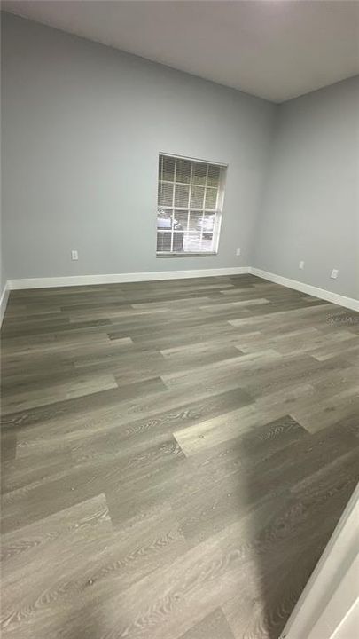 For Sale: $300,000 (3 beds, 2 baths, 1728 Square Feet)